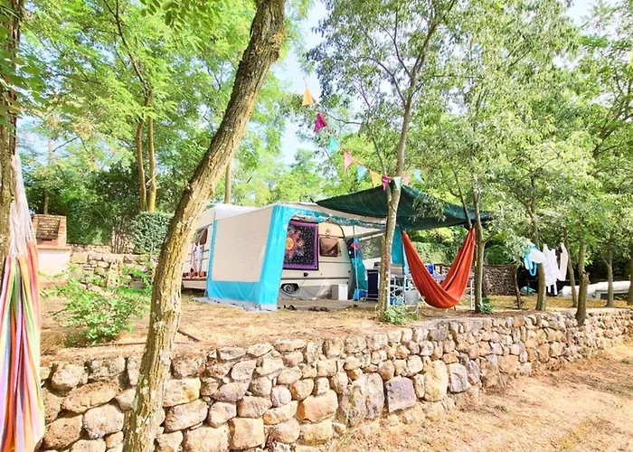 Camping 6 Personnes Avec Terrasse A - Api-1-52-1097 Lablachère